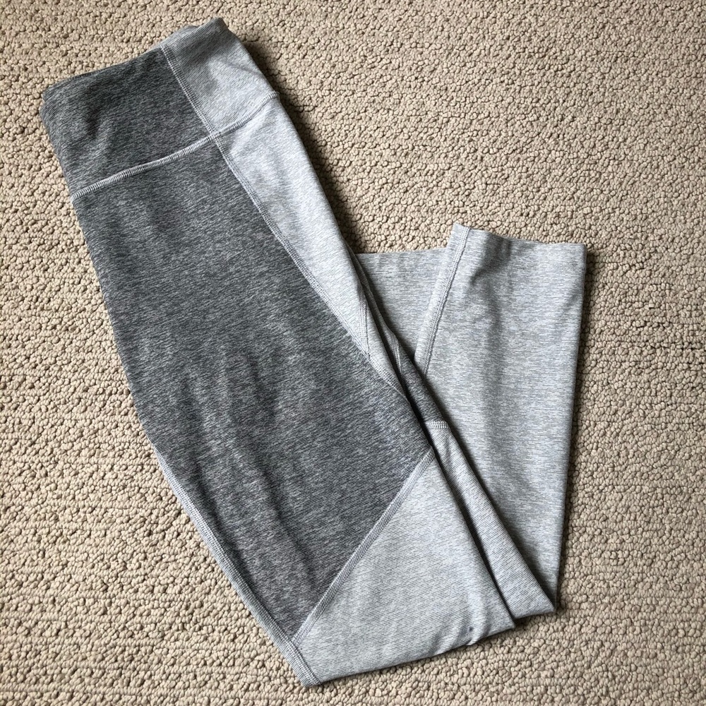 OUTDOOR VOICES 3/4 Two-Tone Leggings - Picture 3 of 6